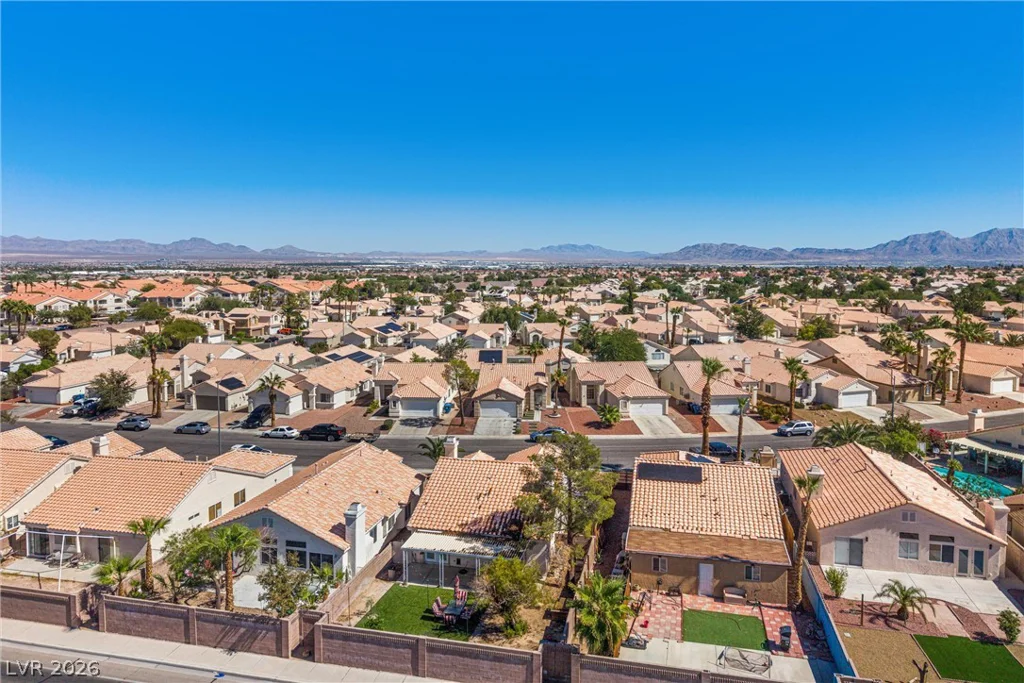 3833 Debussy, North Las Vegas, NV 89032