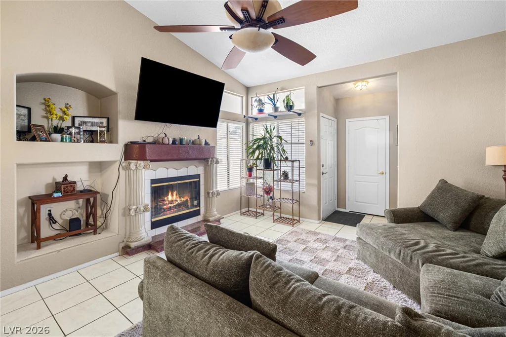 3833 Debussy, North Las Vegas, NV 89032