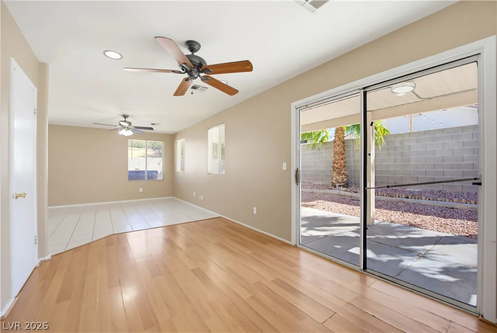 633 Roberta Alecia, North Las Vegas, NV 89031