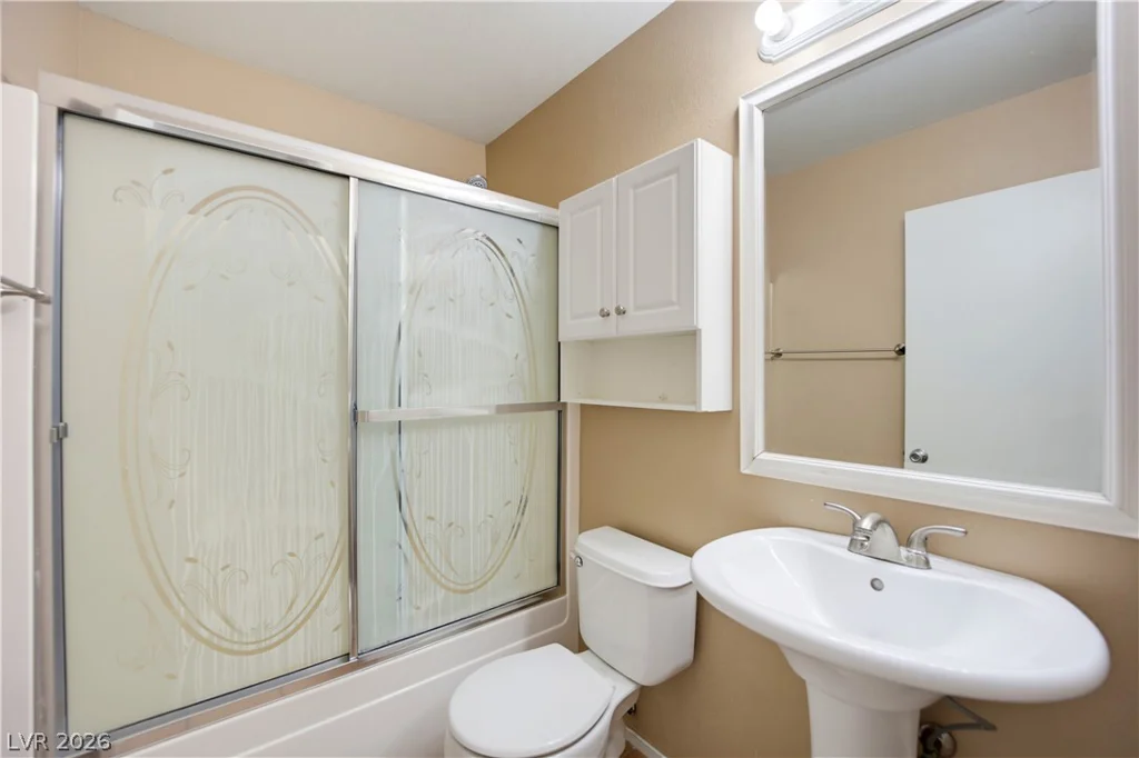 633 Roberta Alecia, North Las Vegas, NV 89031