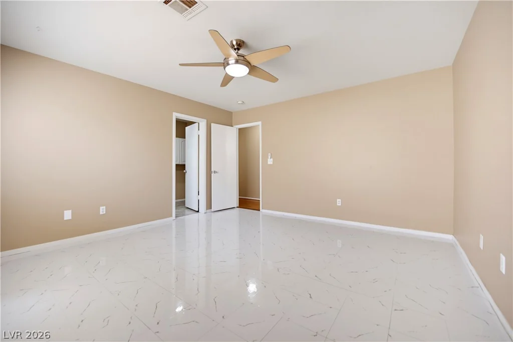 633 Roberta Alecia, North Las Vegas, NV 89031