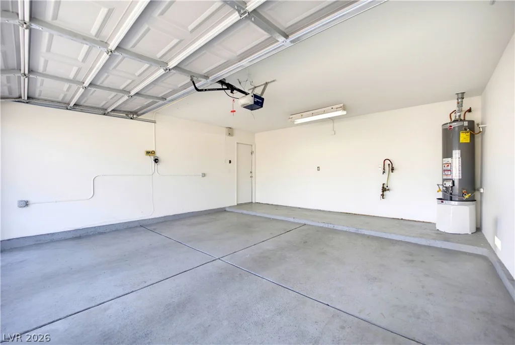 633 Roberta Alecia, North Las Vegas, NV 89031