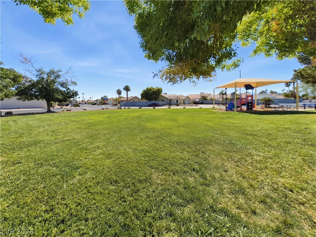 633 Roberta Alecia, North Las Vegas, NV 89031