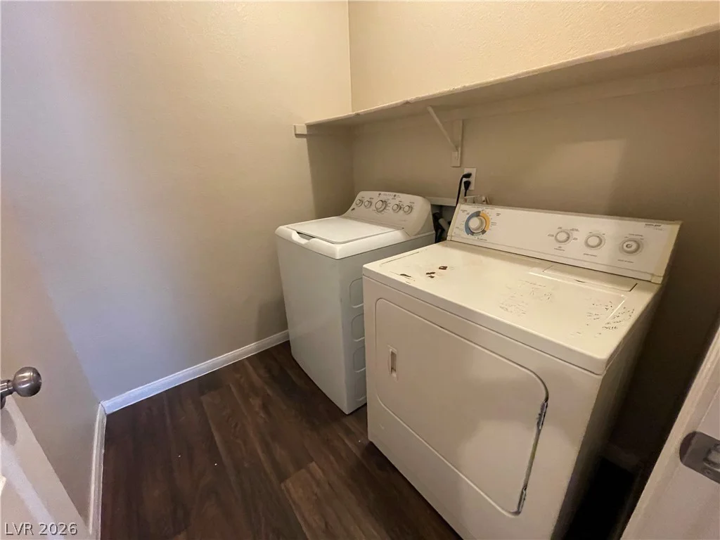 7873 Blue Brook, Las Vegas, NV 89147