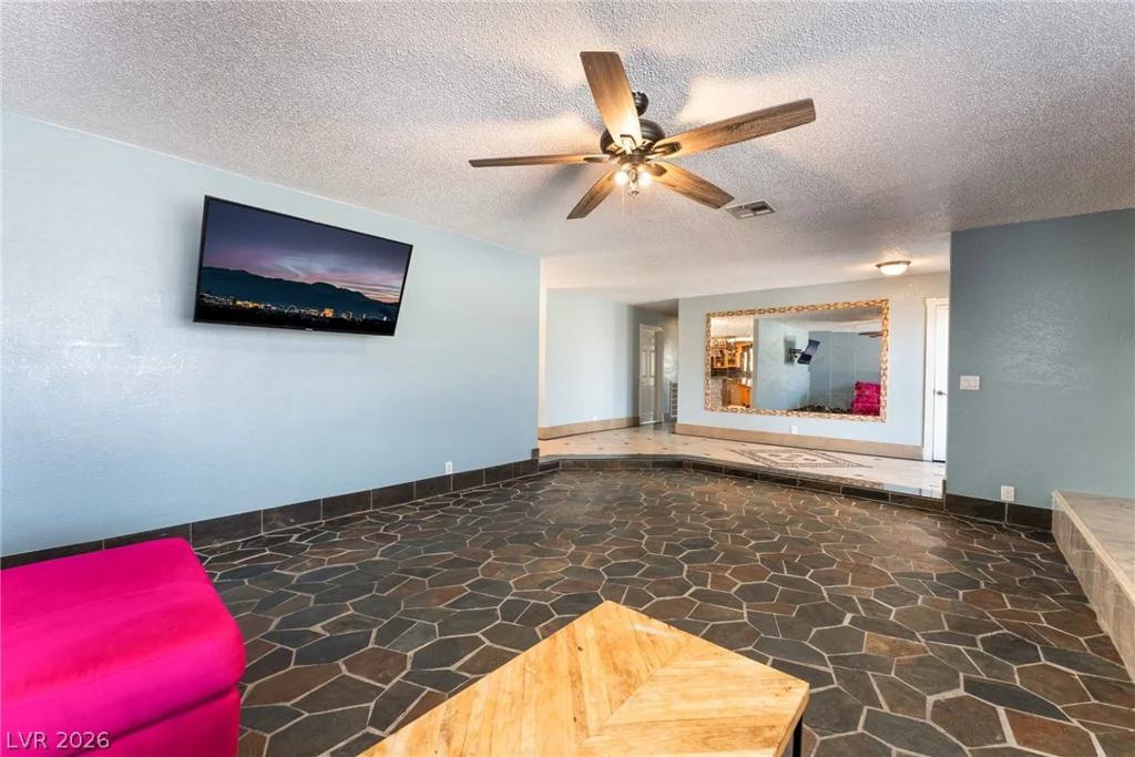 1679 Golden Arrow, Las Vegas, NV 89169