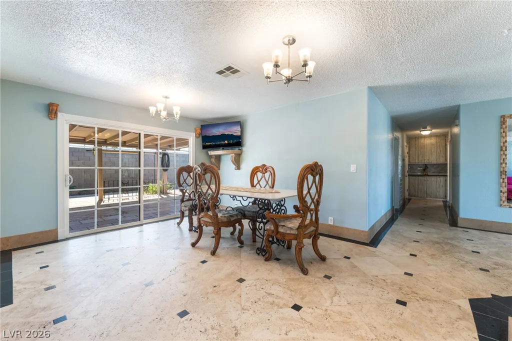 1679 Golden Arrow, Las Vegas, NV 89169