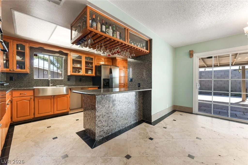 1679 Golden Arrow, Las Vegas, NV 89169