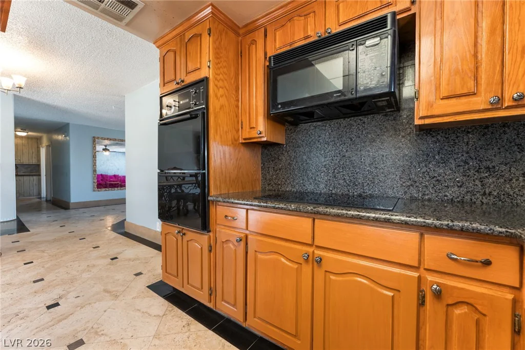 1679 Golden Arrow, Las Vegas, NV 89169