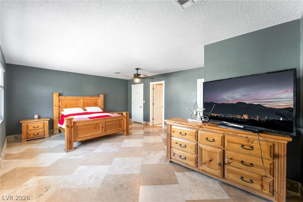 1679 Golden Arrow, Las Vegas, NV 89169