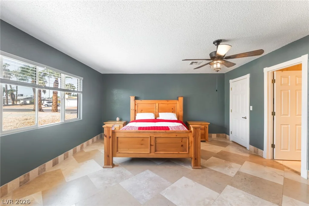 1679 Golden Arrow, Las Vegas, NV 89169