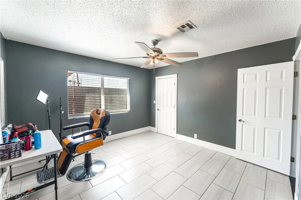 1679 Golden Arrow, Las Vegas, NV 89169