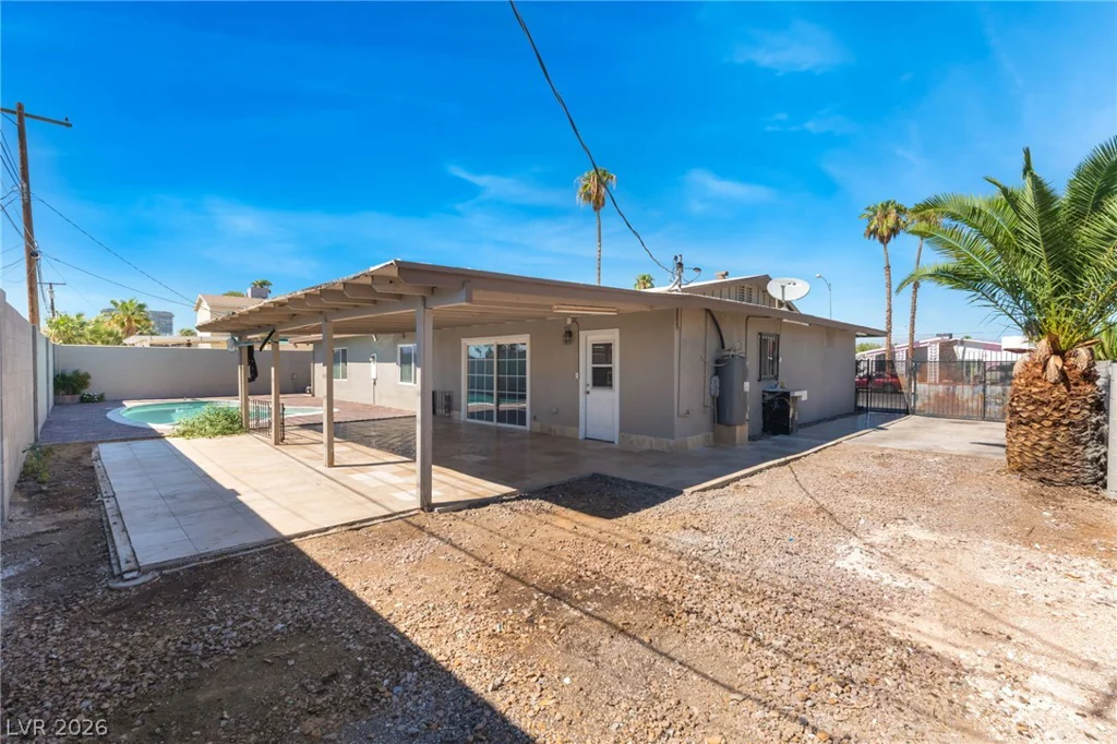 1679 Golden Arrow, Las Vegas, NV 89169