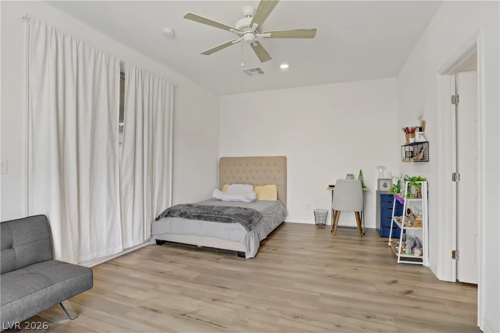 4436 Mural Glen, North Las Vegas, NV 89084