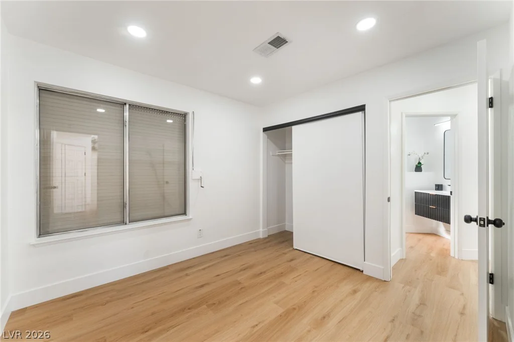 2396 Valley, Las Vegas, NV 89108