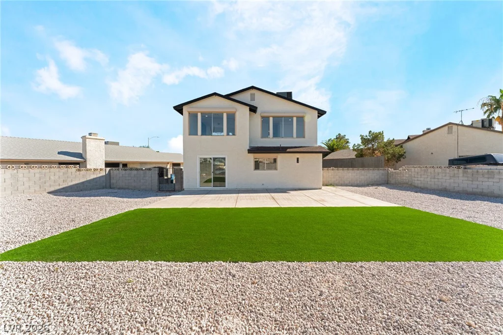 2396 Valley, Las Vegas, NV 89108