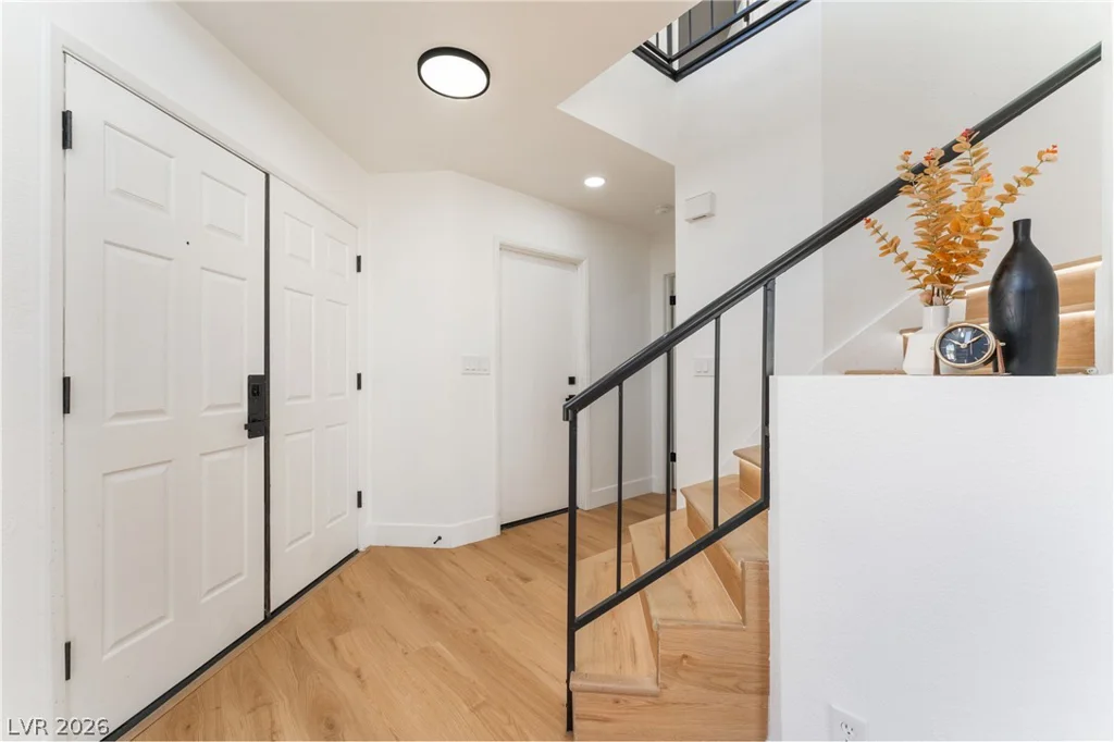 2396 Valley, Las Vegas, NV 89108