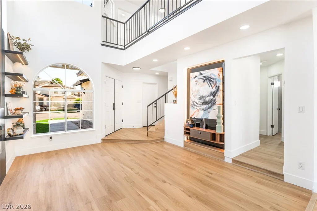 2396 Valley, Las Vegas, NV 89108