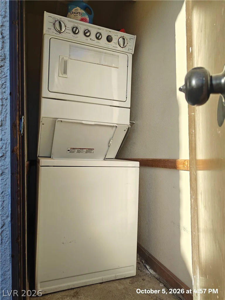 1676 Jupiter, Las Vegas, NV 89119
