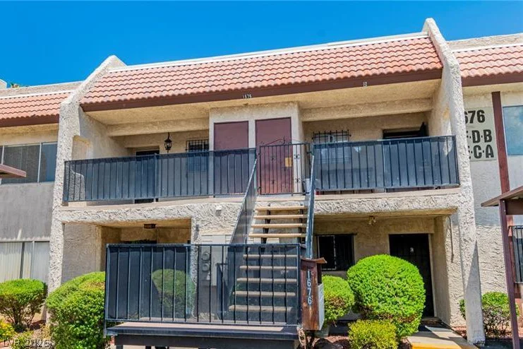 1676 Jupiter, Las Vegas, NV 89119