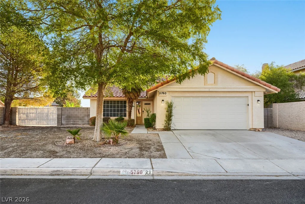 5760 Spindletree, North Las Vegas, NV 89031