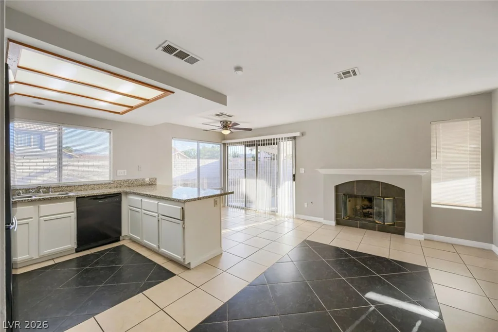 5760 Spindletree, North Las Vegas, NV 89031