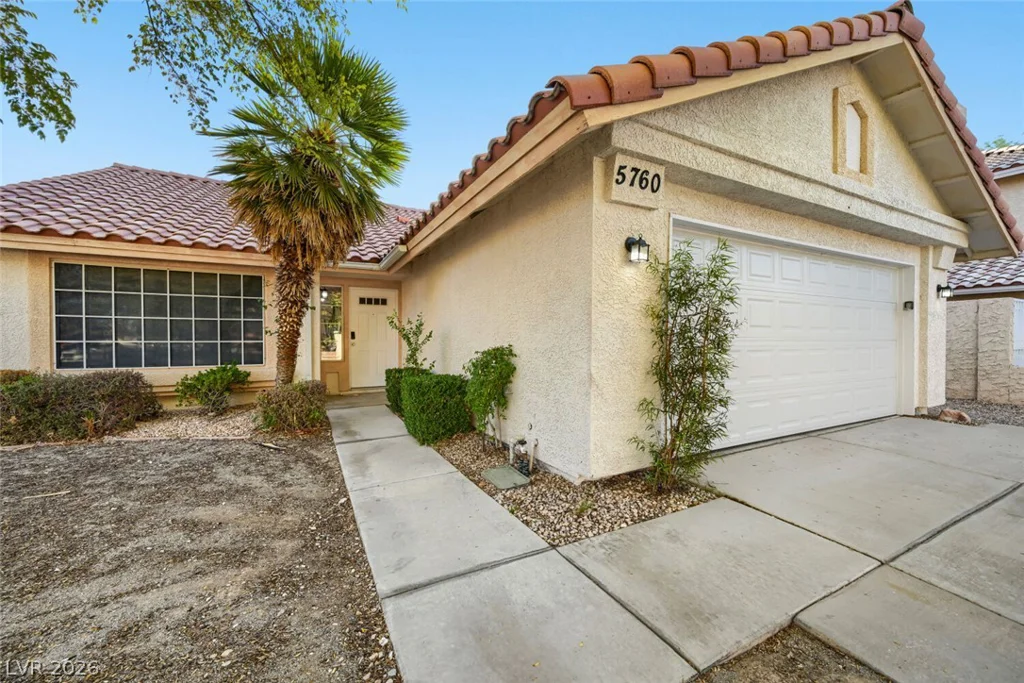 5760 Spindletree, North Las Vegas, NV 89031