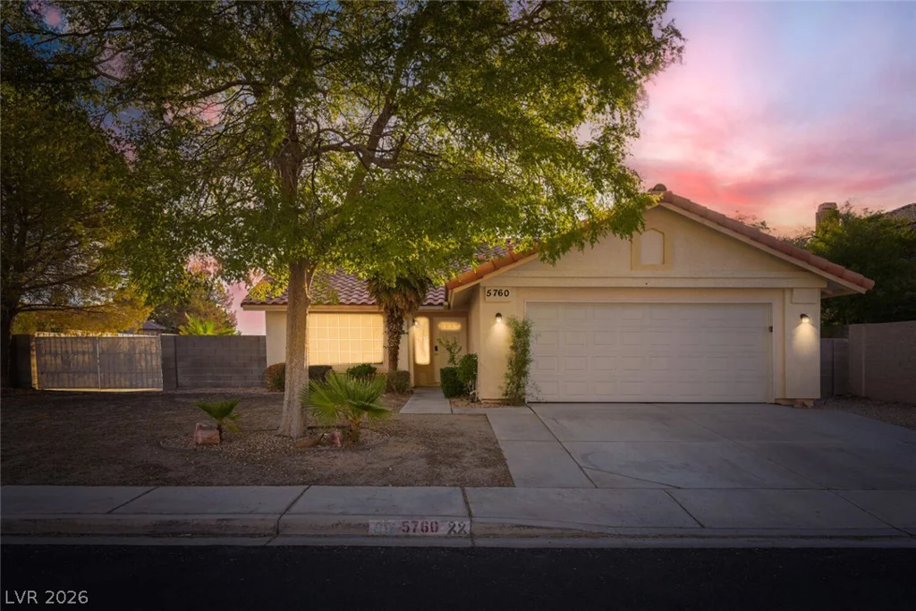 5760 Spindletree, North Las Vegas, NV 89031