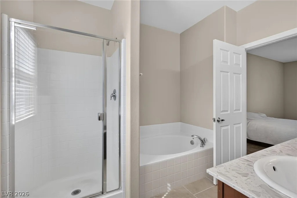 8112 Winterfell, Las Vegas, NV 89166