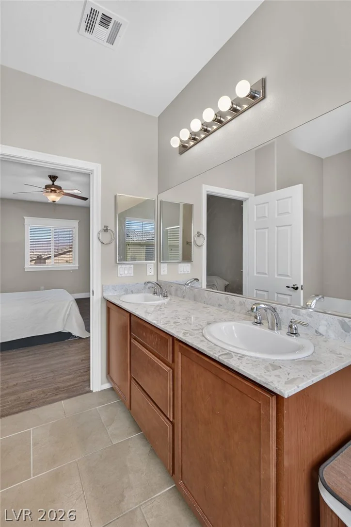 8112 Winterfell, Las Vegas, NV 89166