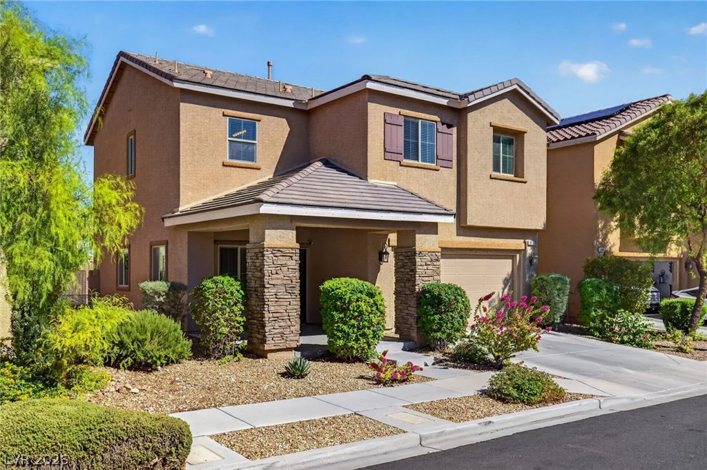 8112 Winterfell, Las Vegas, NV 89166