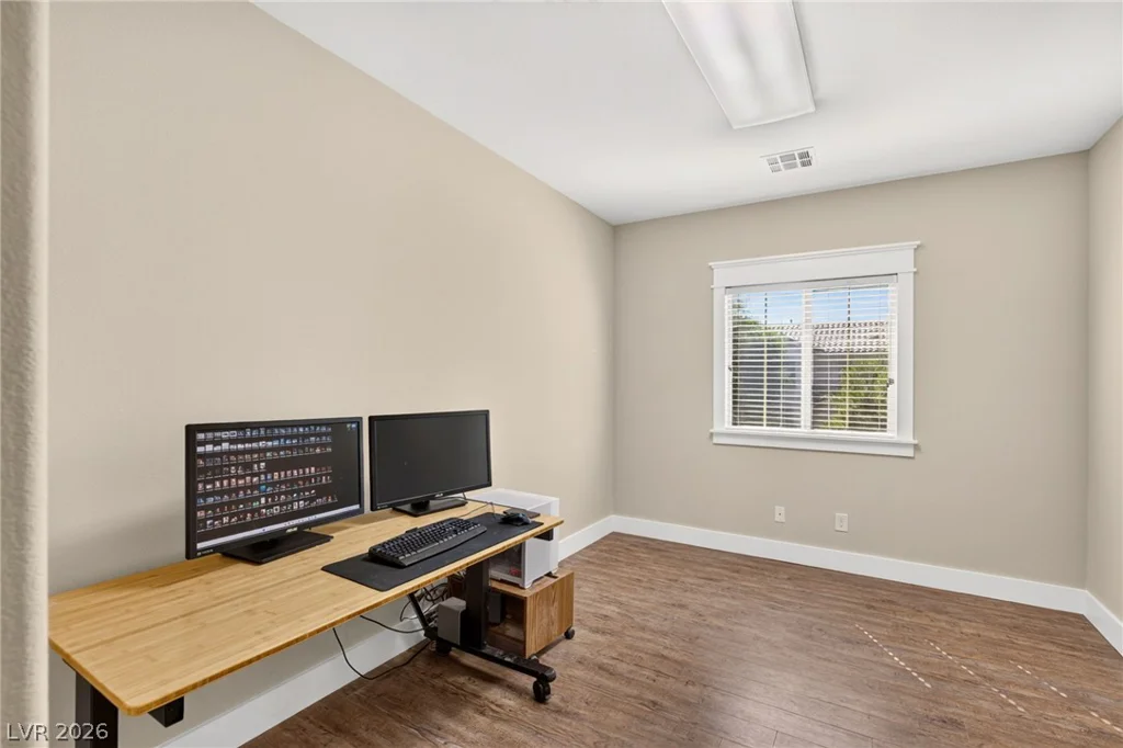 8112 Winterfell, Las Vegas, NV 89166