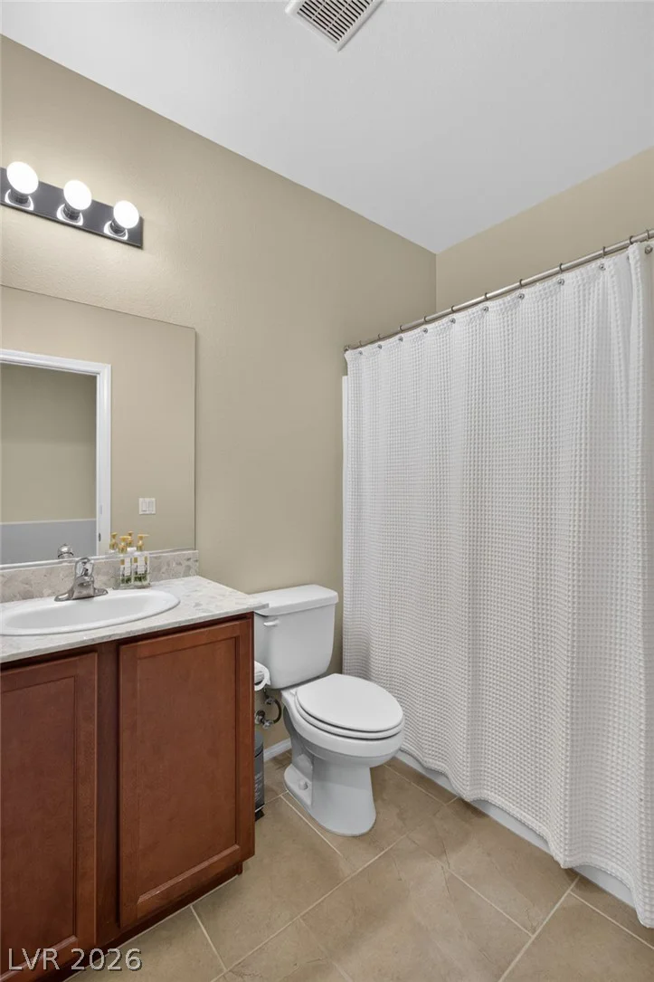 8112 Winterfell, Las Vegas, NV 89166