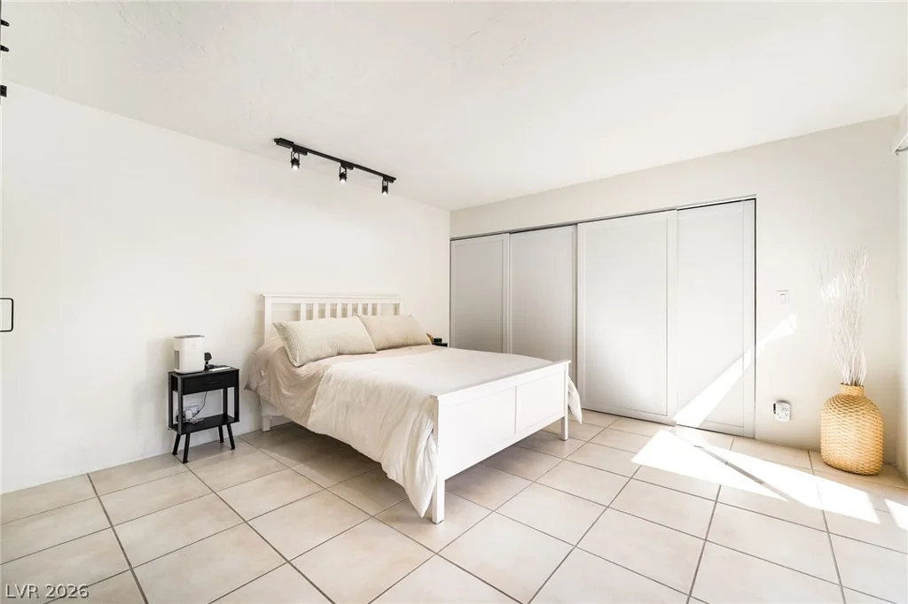 2641 San Martin, Las Vegas, NV 89121