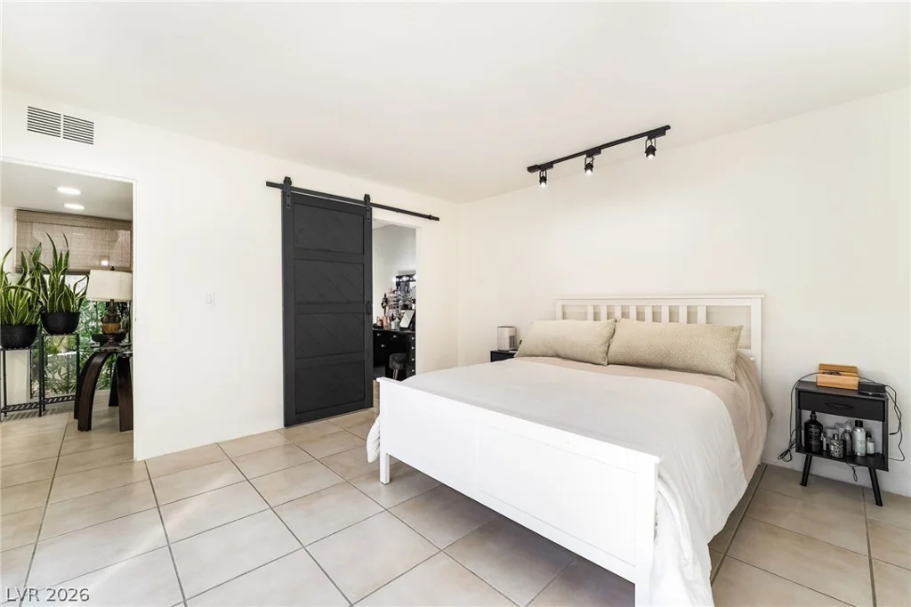 2641 San Martin, Las Vegas, NV 89121