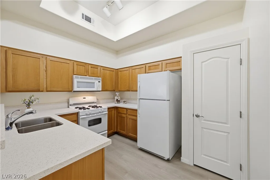 8985 Durango, Las Vegas, NV 89113