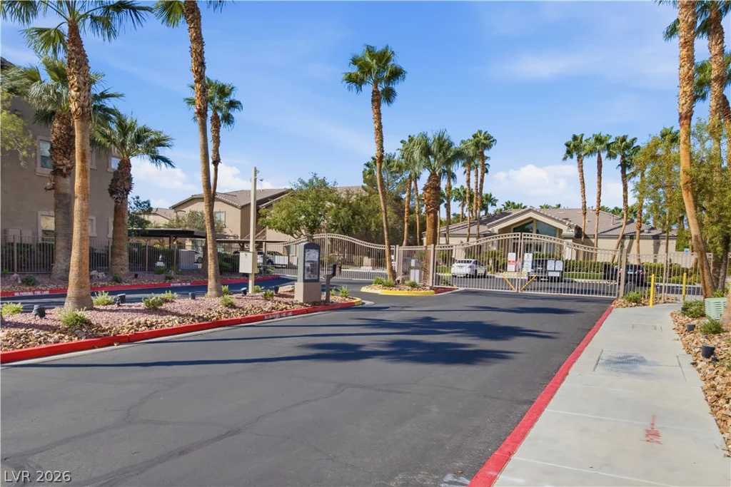 8985 Durango, Las Vegas, NV 89113