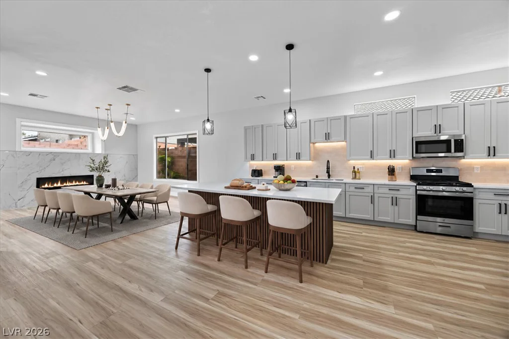 5807 Rothbury, Las Vegas, NV 89141