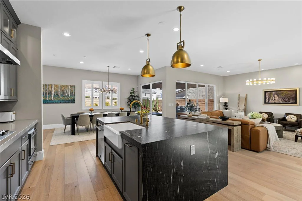 10428 Fiore Rosa, Las Vegas, NV 89166