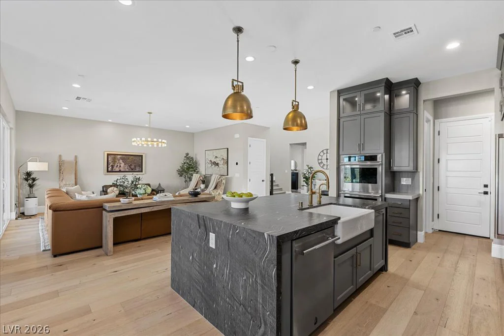 10428 Fiore Rosa, Las Vegas, NV 89166