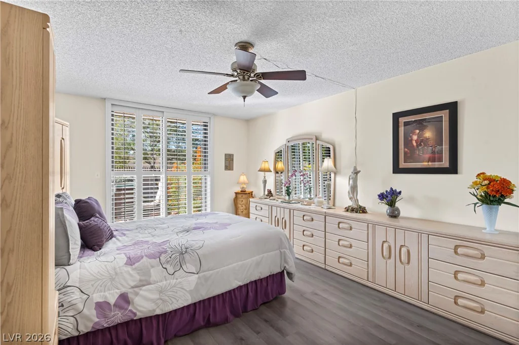 3155 Asoleado, Las Vegas, NV 89121