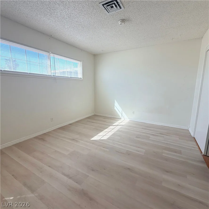 5216 Doe, Las Vegas, NV 89146