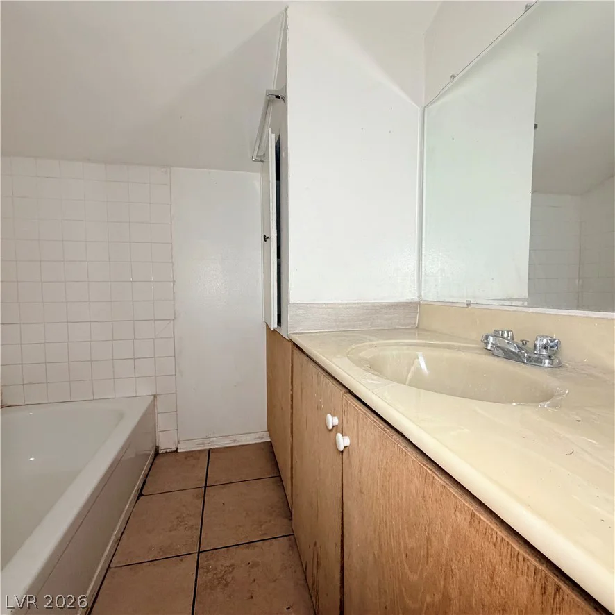 5216 Doe, Las Vegas, NV 89146