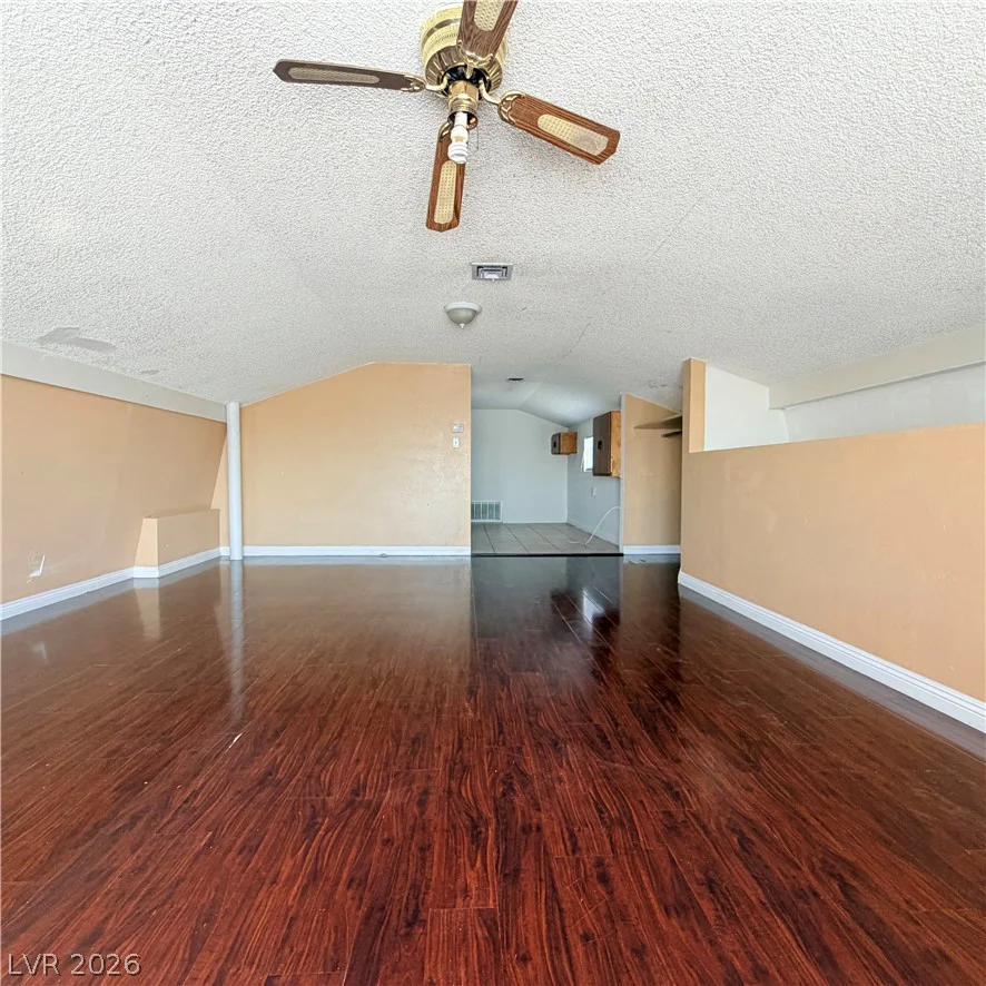 5216 Doe, Las Vegas, NV 89146