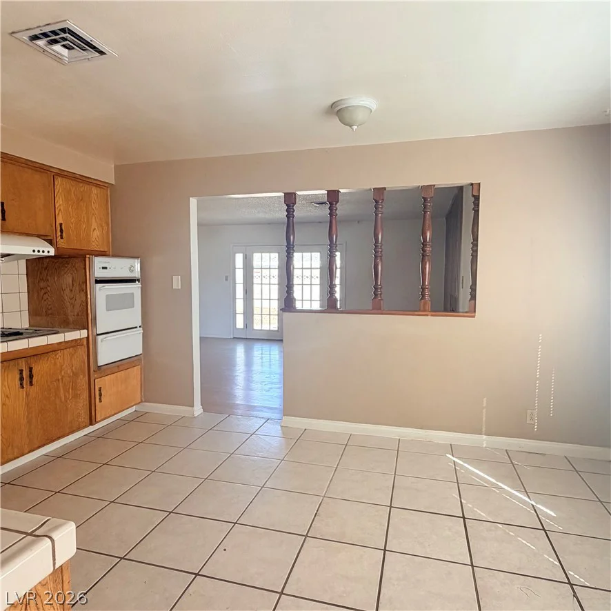 5216 Doe, Las Vegas, NV 89146