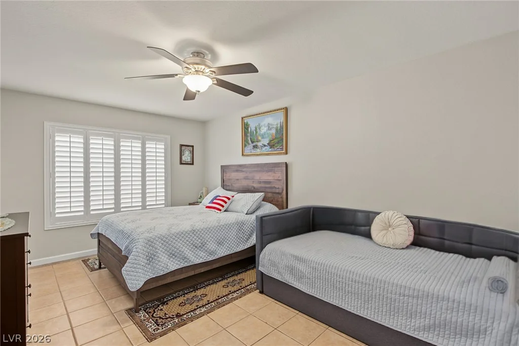 3713 Treasure Bluff, Las Vegas, NV 89129
