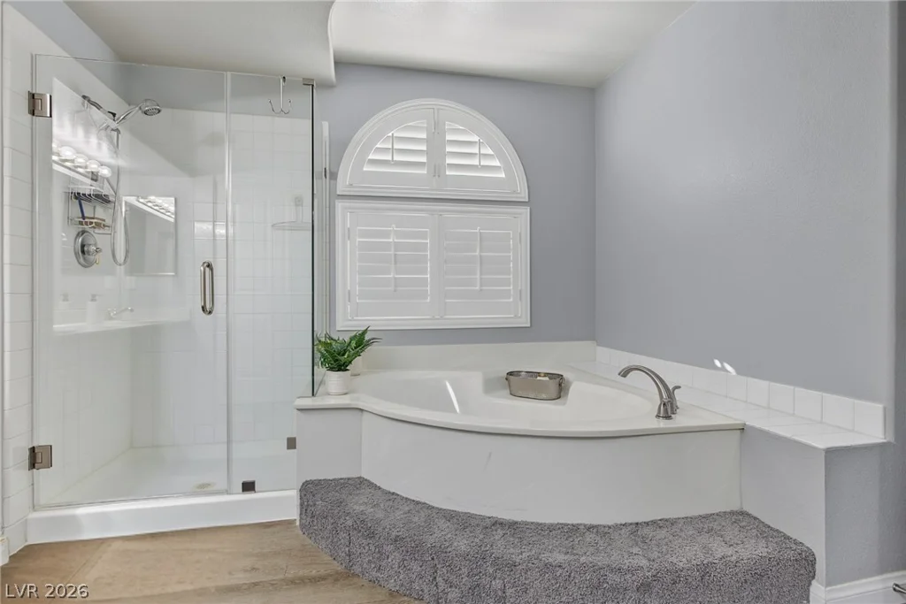 3713 Treasure Bluff, Las Vegas, NV 89129