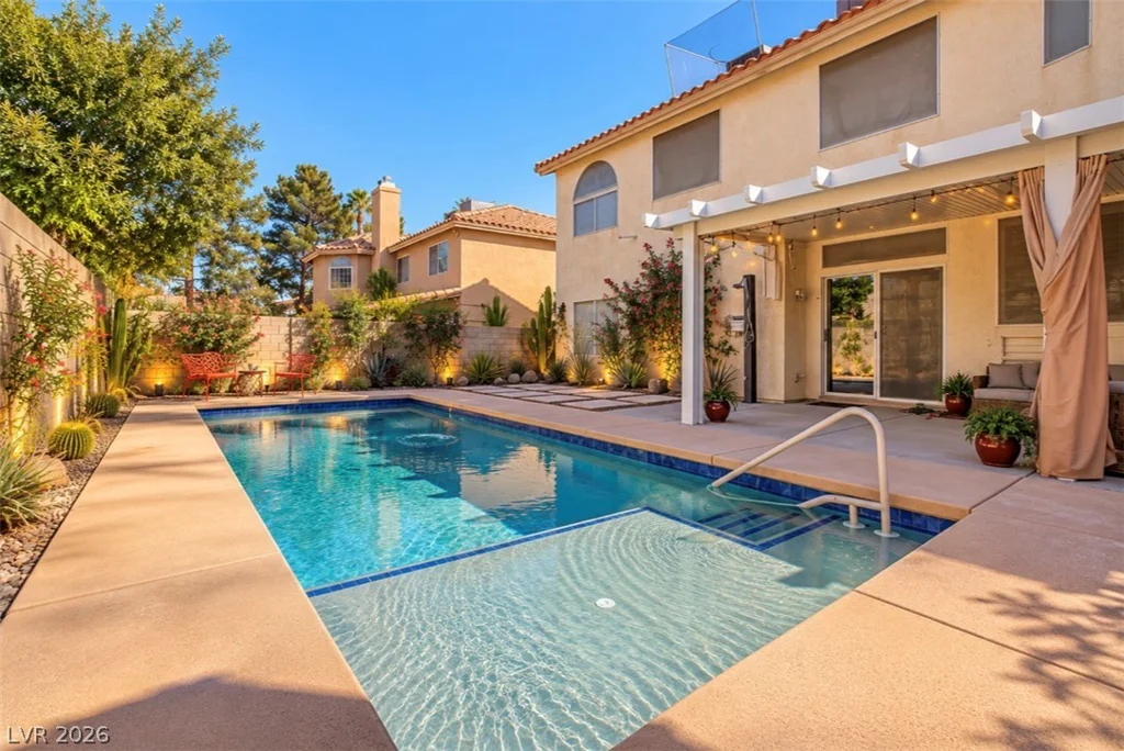 3713 Treasure Bluff, Las Vegas, NV 89129
