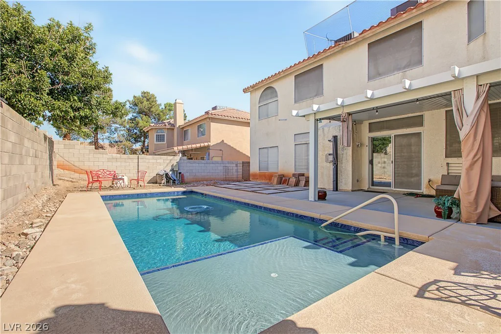 3713 Treasure Bluff, Las Vegas, NV 89129