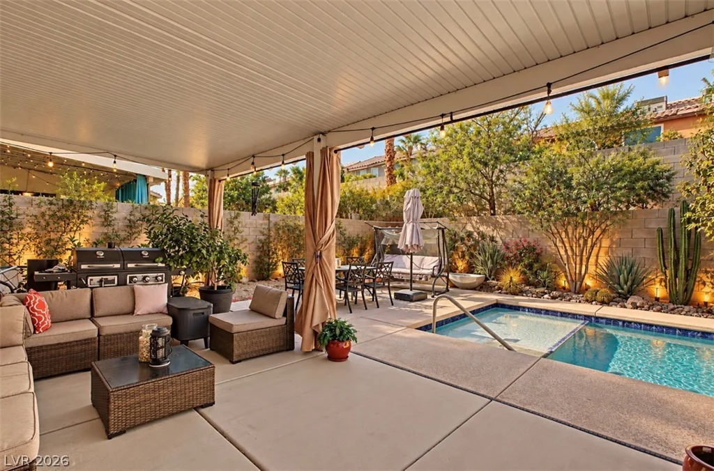 3713 Treasure Bluff, Las Vegas, NV 89129