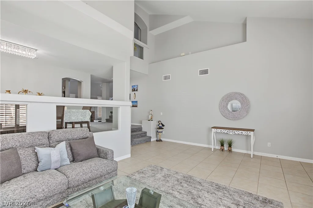 3713 Treasure Bluff, Las Vegas, NV 89129